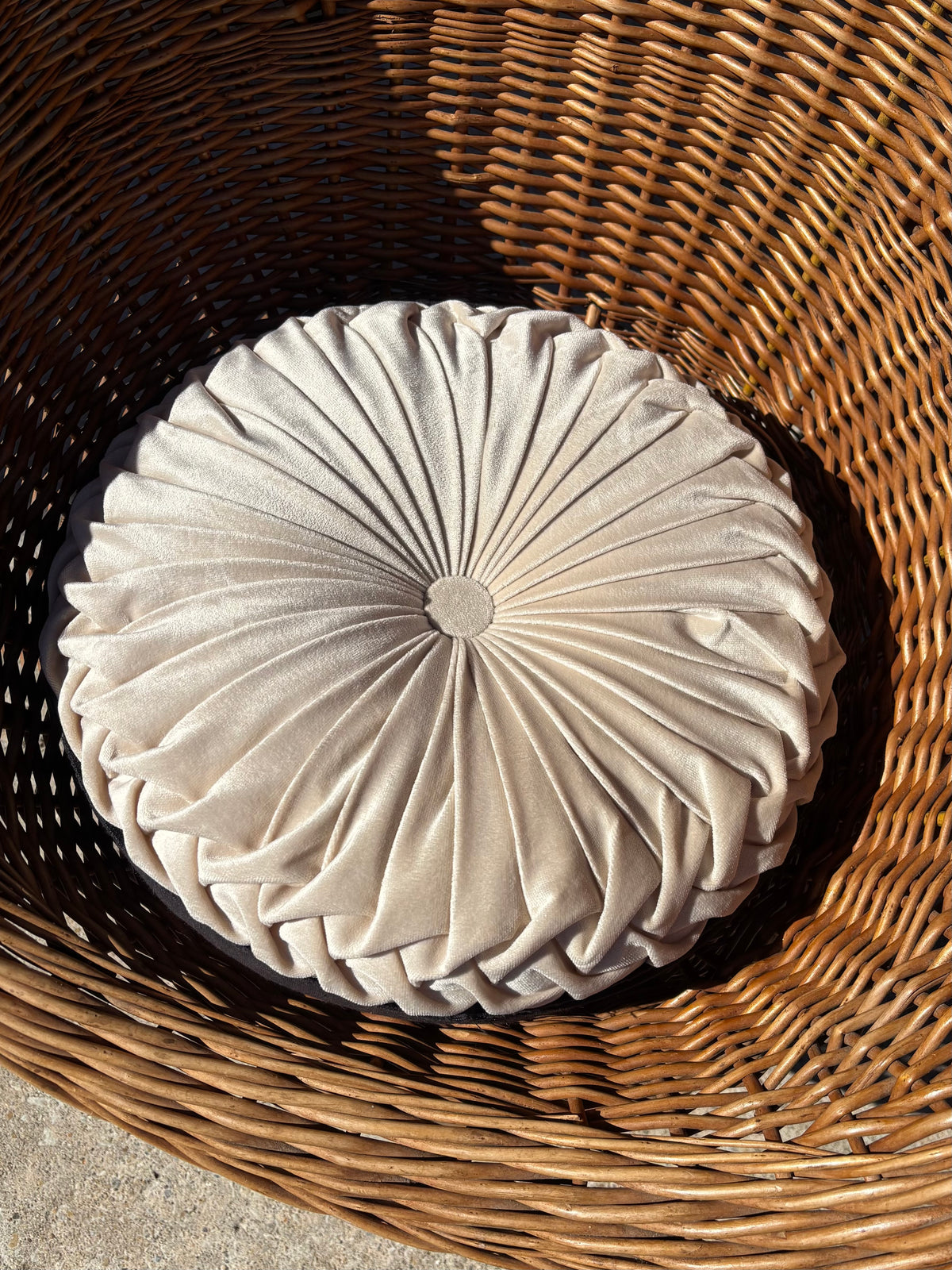 High-Back Wicker Pod Chair with Reversible Cushion