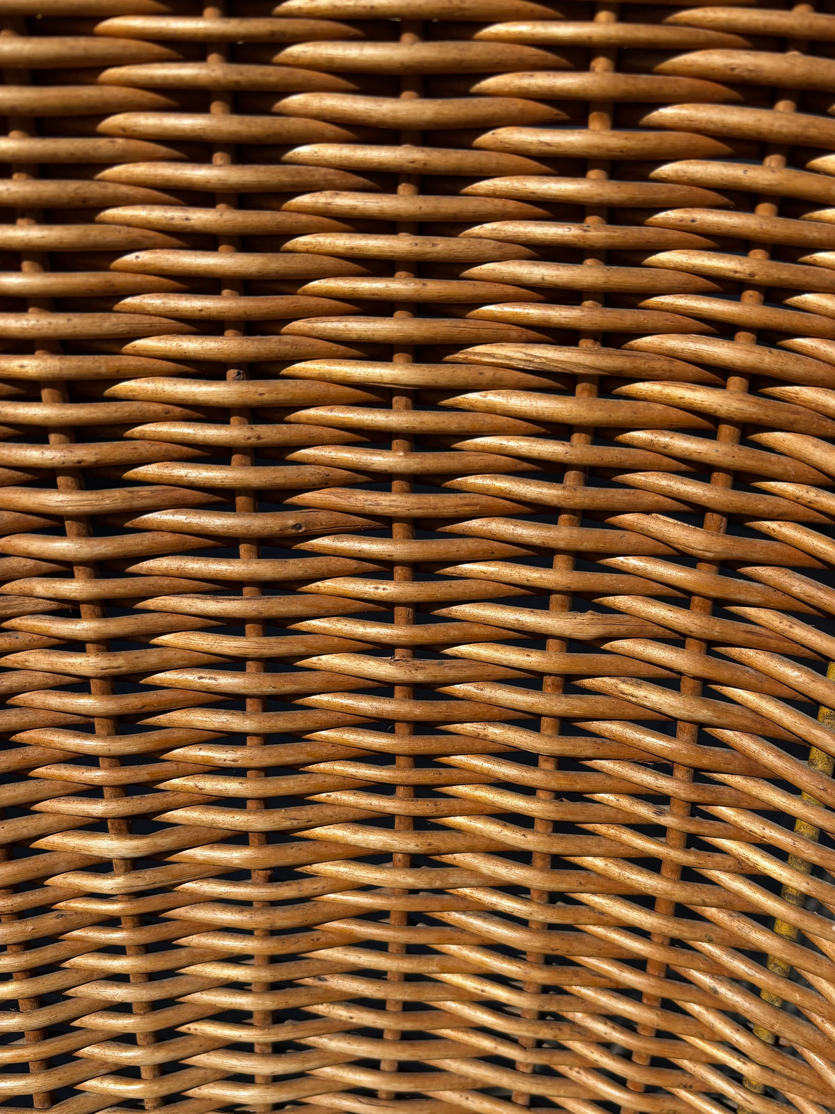 High-Back Wicker Pod Chair with Reversible Cushion
